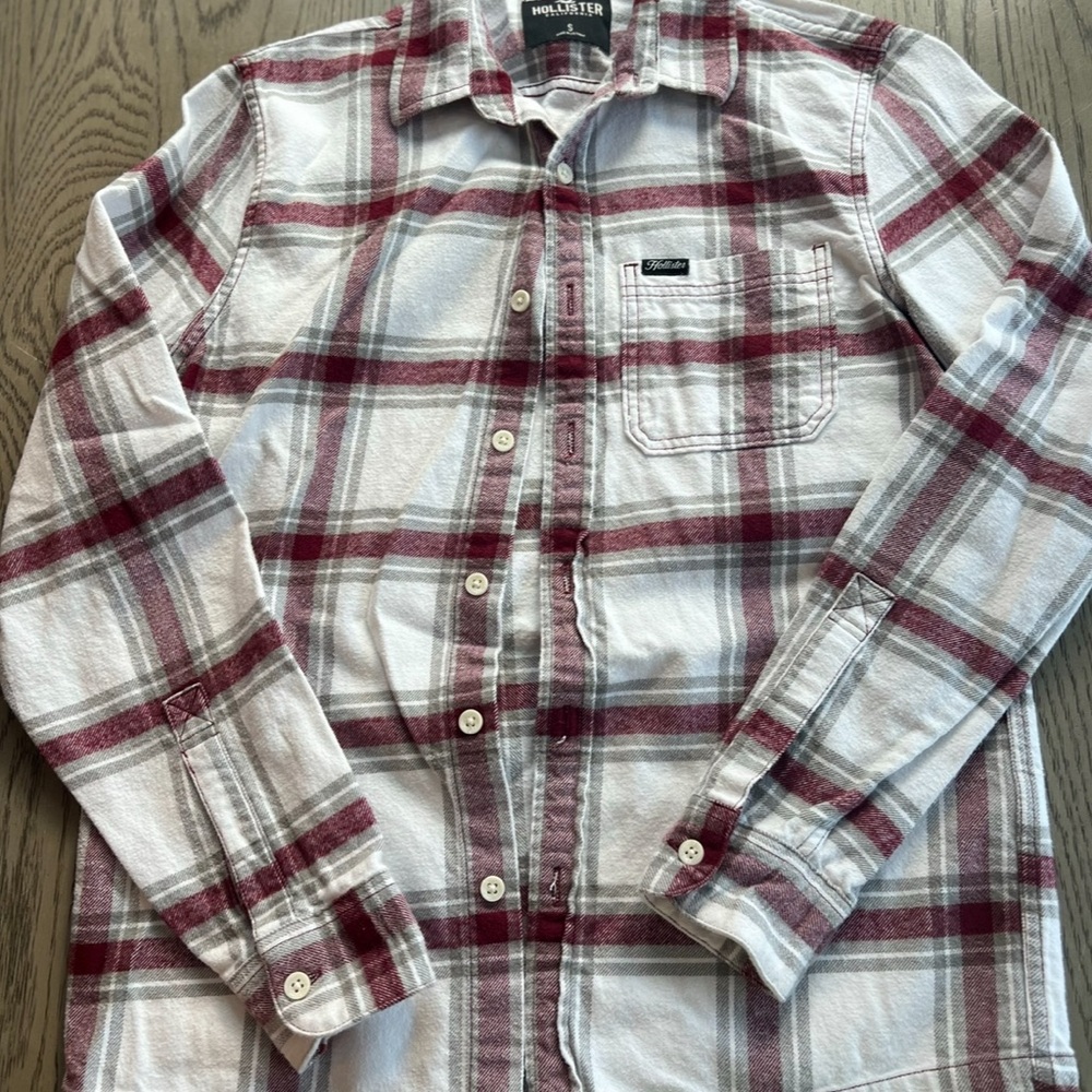 Hollister Men's White and Red Plaid Shirt